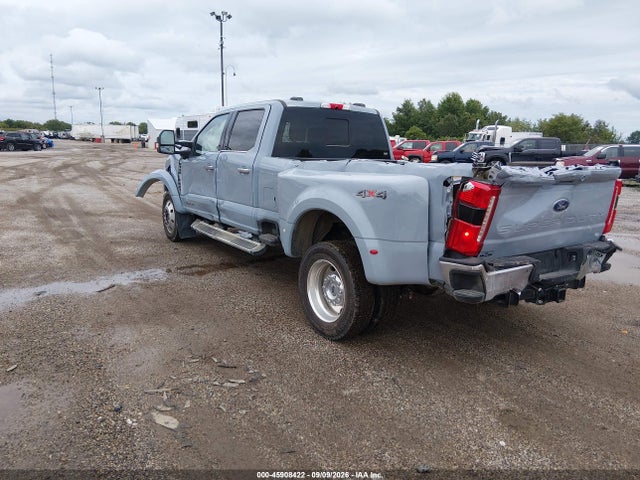 2026 FORD F-450 LARIAT 3