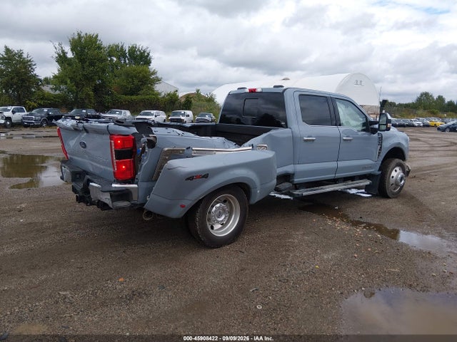 2026 FORD F-450 LARIAT 4