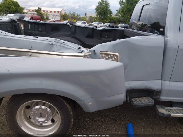 2026 FORD F-450 LARIAT 6