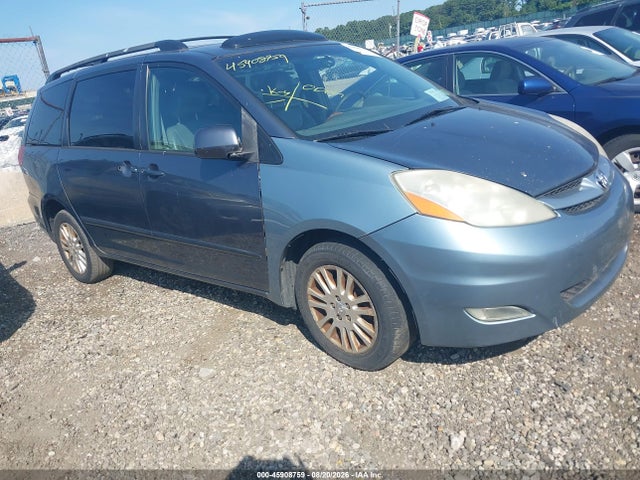 2009 TOYOTA SIENNA XLE