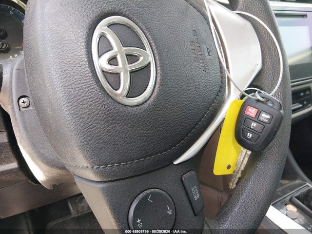 2019 TOYOTA COROLLA LE 11