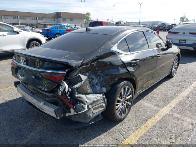 2019 Lexus ES 300H — фото 4