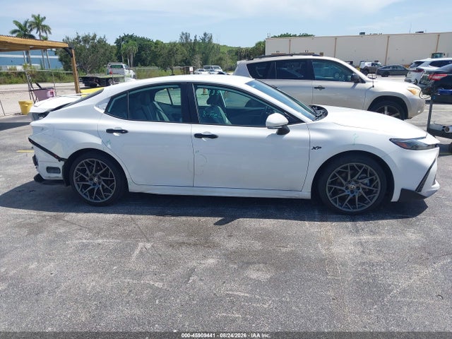 2025 TOYOTA CAMRY SE 14