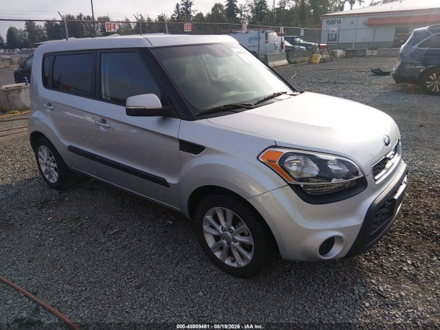 2013 KIA SOUL +