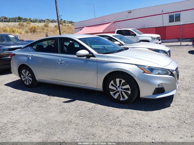 2021 NISSAN ALTIMA S FWD 17