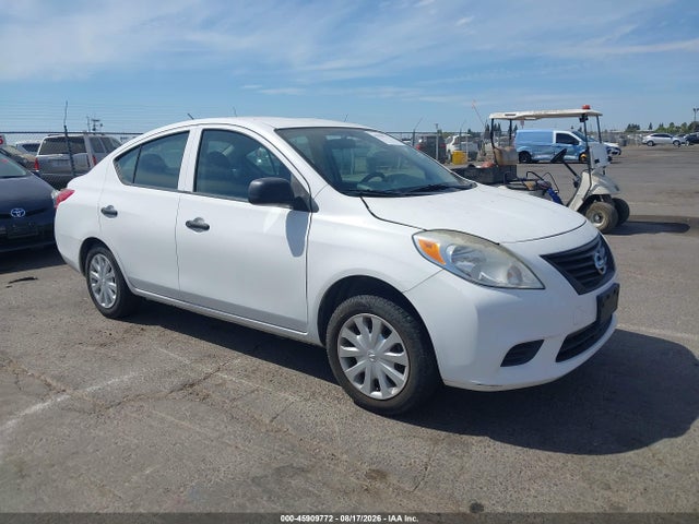 2014 NISSAN VERSA S