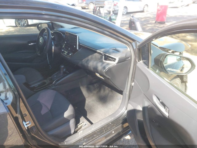2020 Toyota COROLLA HYBRID LE photo 5