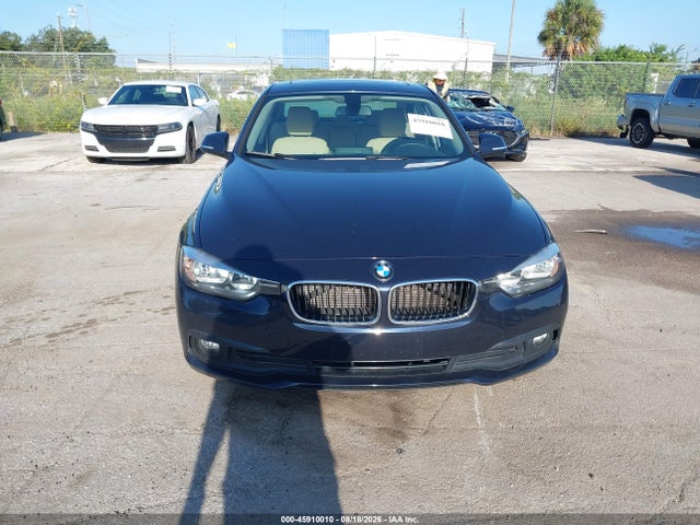 صورة 12 لـ 2017 BMW 320I XDRIVE