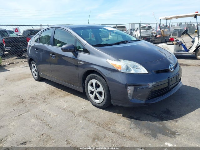 2014 Toyota PRIUS TWO — фото 1