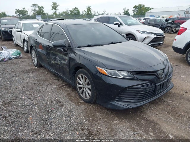 2018 TOYOTA CAMRY LE
