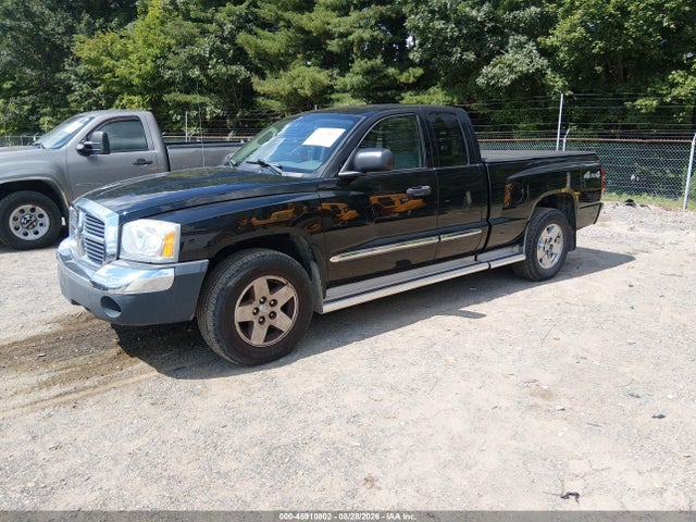 صورة 2 لـ 2005 Dodge DAKOTA SLT