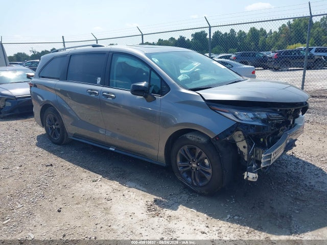 2026 TOYOTA SIENNA XSE