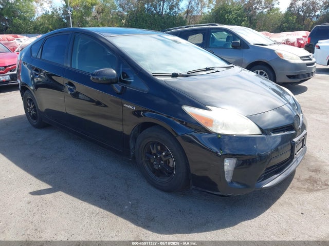 2014 TOYOTA PRIUS THREE