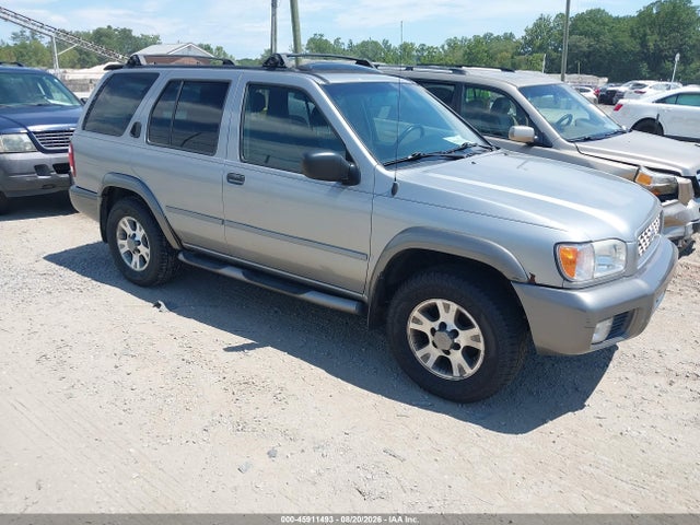 2001 NISSAN PATHFINDE SE