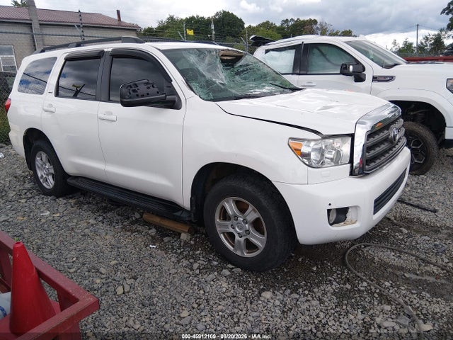2017 TOYOTA SEQUOIA SR5