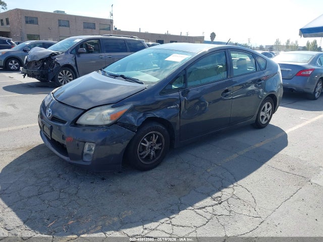 صورة مصغرة 2 لـ 2011 Toyota PRIUS TWO