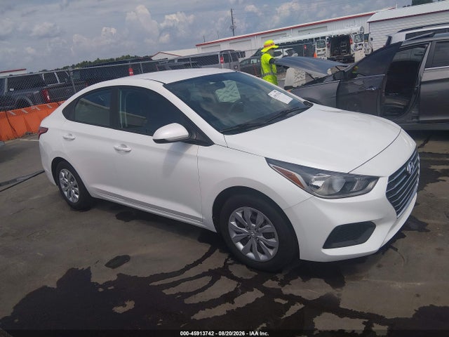 2022 HYUNDAI ACCENT SE