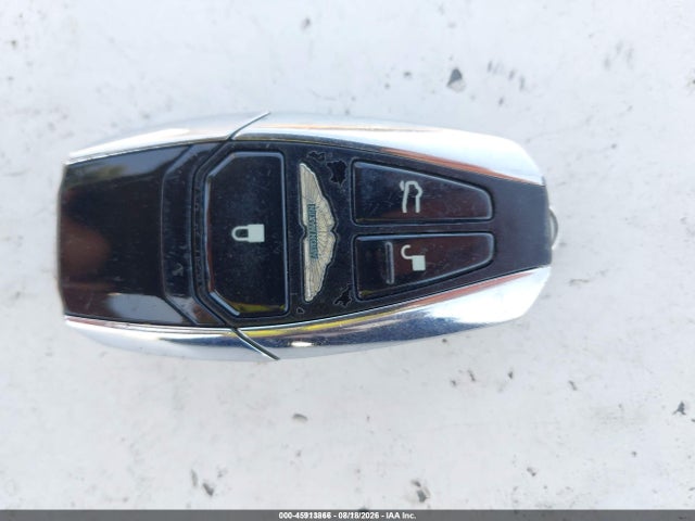 2019 Aston Martin VANTAGE 照片 11