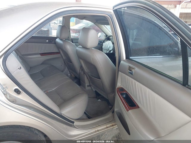 صورة 8 لـ 2002 Toyota CAMRY XLE