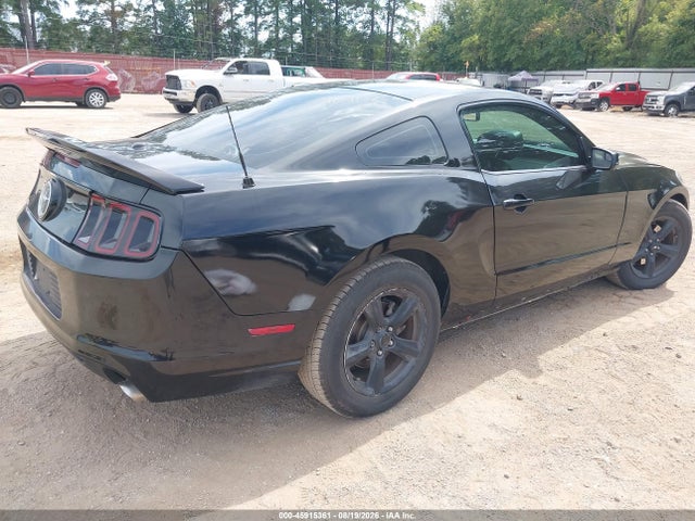 صورة 4 لـ 2014 FORD MUSTANG V6 PREMIUM