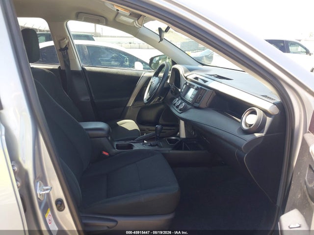 2017 TOYOTA RAV4 LE 5