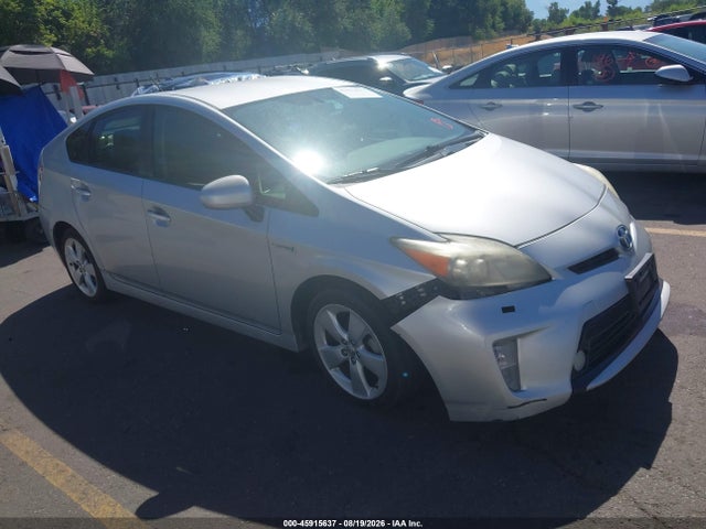 2013 TOYOTA PRIUS FIVE