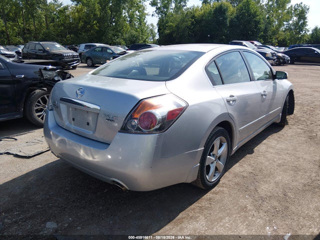 2009 Nissan ALTIMA 3.5 SE — миниатюра 4