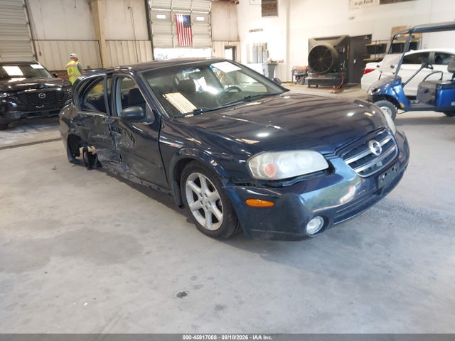 2002 NISSAN MAXIMA SE