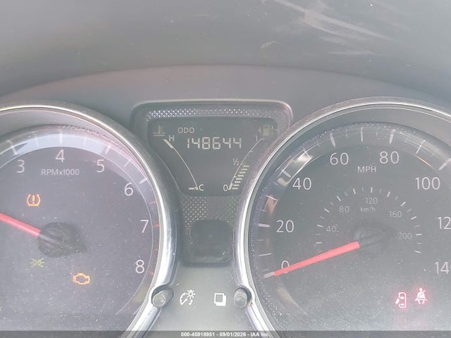 2017 NISSAN VERSA 1.6 SV 7