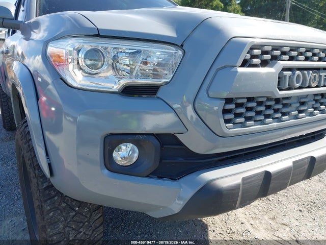 صورة 19 لـ 2017 Toyota TACOMA TRD SPORT