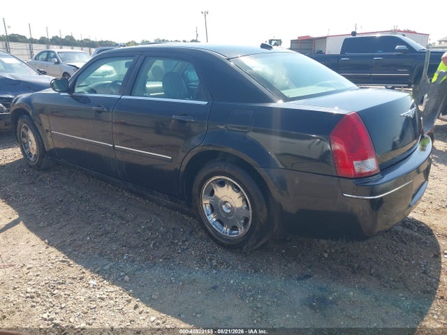 صورة 3 لـ 2006 Chrysler 300 TOURING