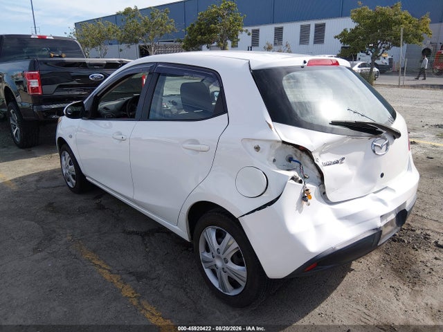 صورة 3 لـ 2013 Mazda MAZDA2 SPORT