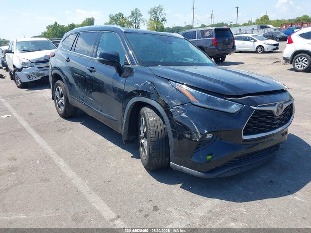 2021 TOYOTA HIGHLANDE XLE