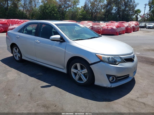 2012 TOYOTA CAMRY SE
