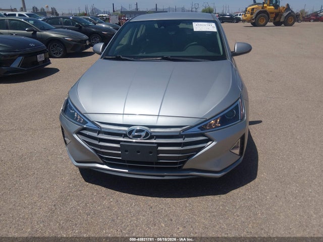 2020 HYUNDAI ELANTRA SE 11