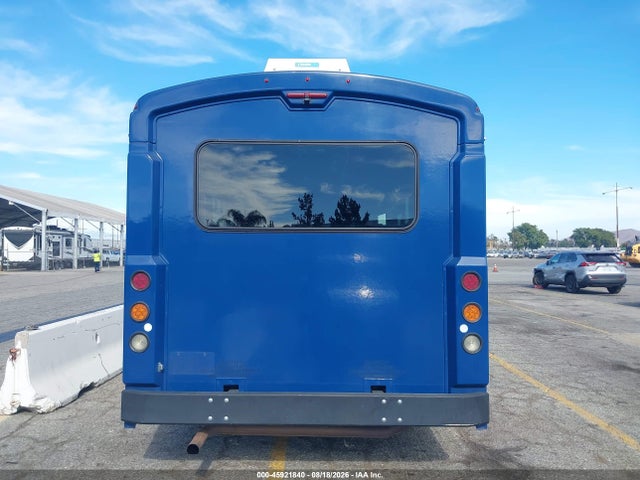 2018 CHEVROLET EXPRESS CUTAWAY 4500 VAN 18