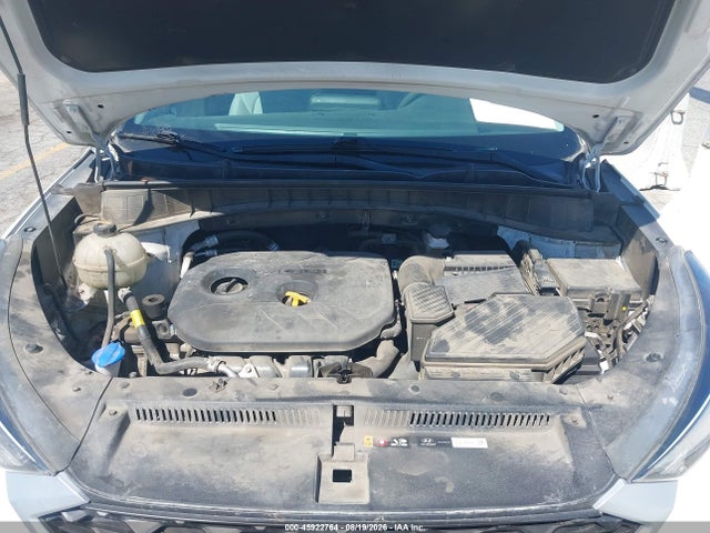 2020 HYUNDAI TUCSON SE 10