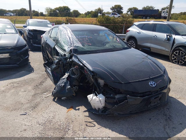 2025 TOYOTA CAMRY SE 6