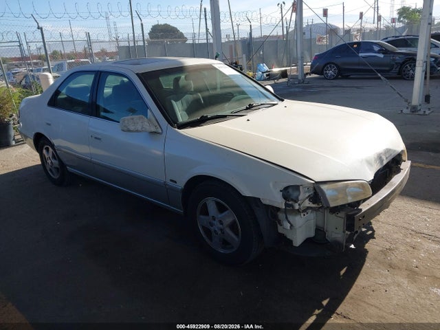 2001 TOYOTA CAMRY LE