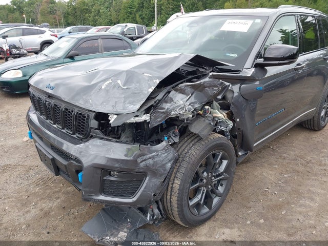 2023 JEEP GRAND CHEROKEE 4XE 30TH ANNIVERSARY 6