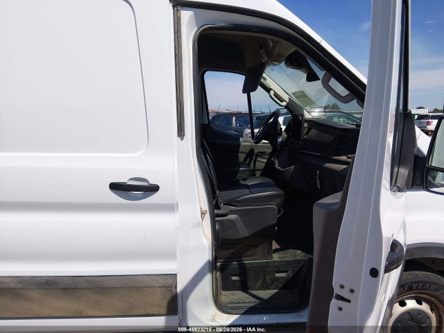 2025 FORD TRANSIT-250 5