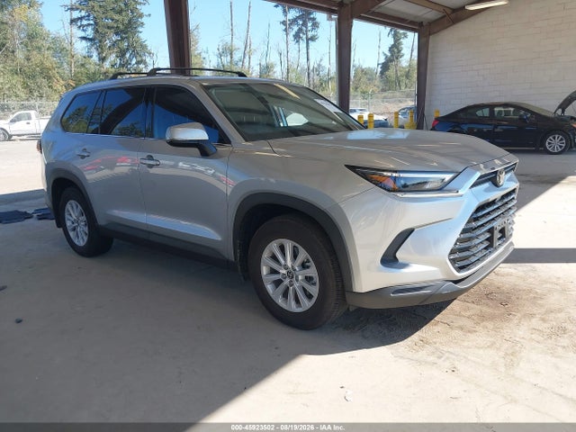 2026 TOYOTA GRAND HIGH XLE