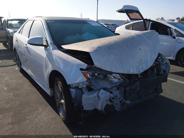 2014 TOYOTA CAMRY SE SPORT