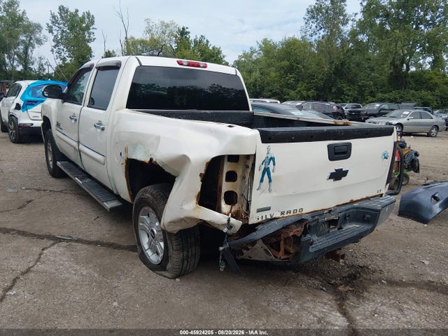 2011 Chevrolet SILVERADO K1500 LT 照片 3