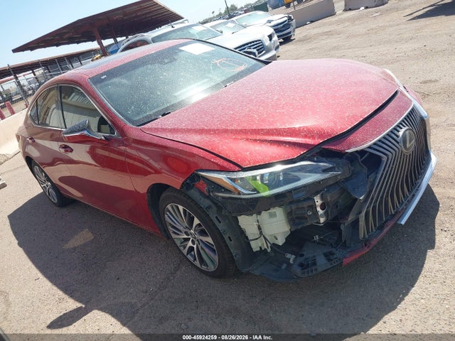 2019 LEXUS ES 