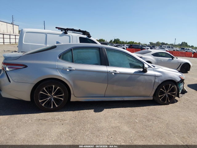 2019 TOYOTA CAMRY SE 13