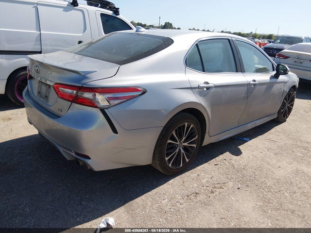 2019 TOYOTA CAMRY SE 4
