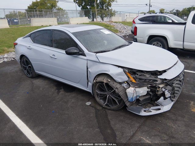 2023 NISSAN ALTIMA SR FWD