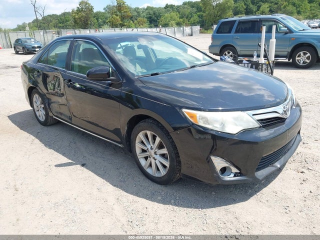 2014 TOYOTA CAMRY XLE