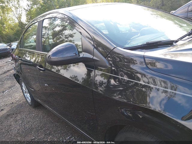 2017 Chevrolet SONIC LT AUTO photo 13